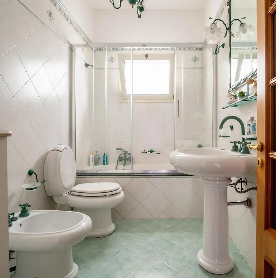 Bed and Breakfast A Casa Tua Affitti Brevi Noto 0*,  Italia