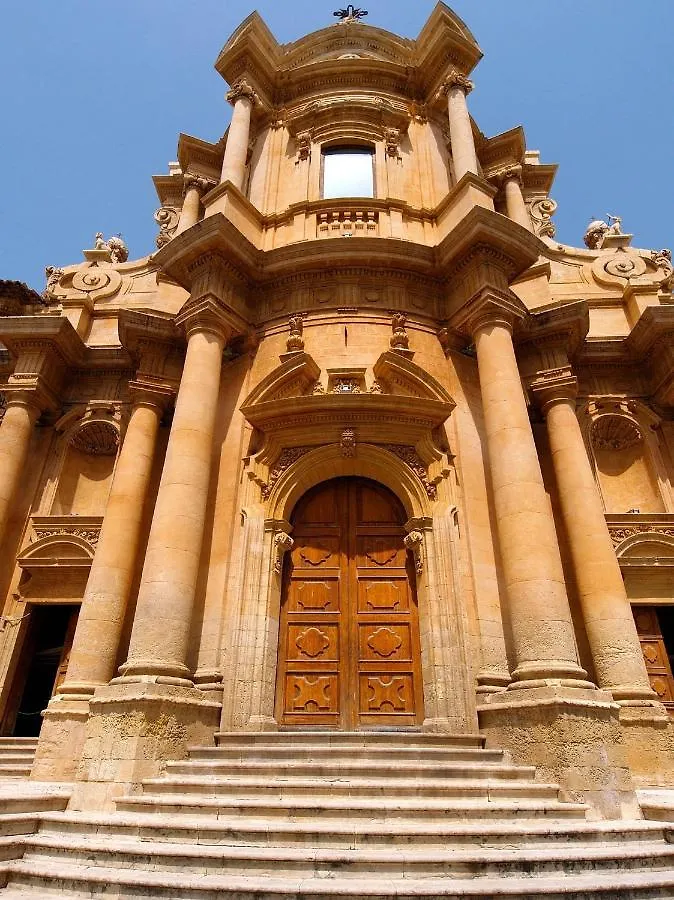 Bed and Breakfast A Casa Tua Affitti Brevi Noto 0*,  Italia